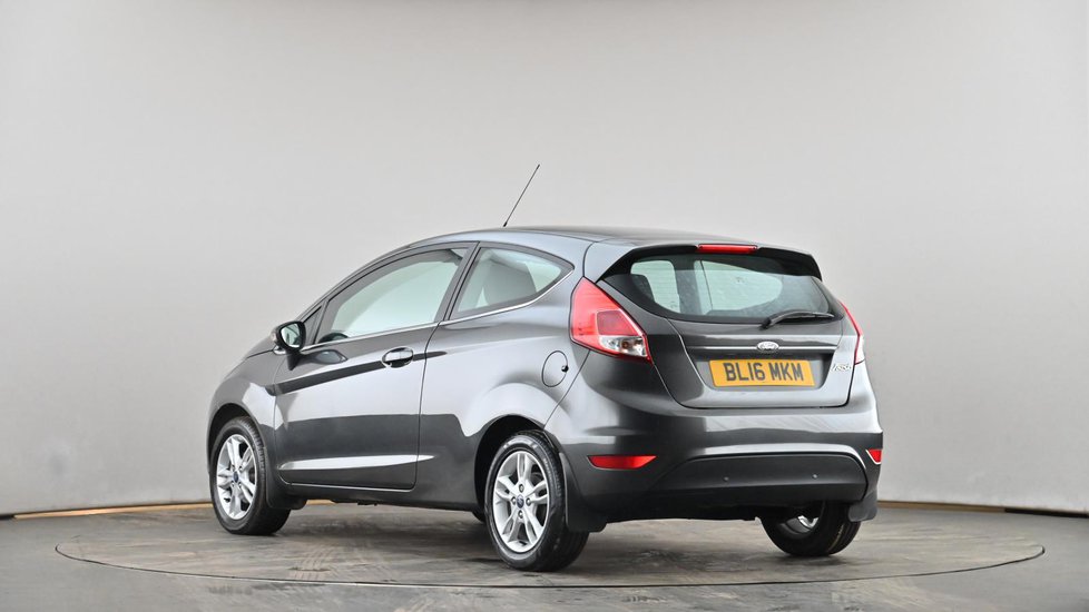 Used Ford Fiesta 1 25 Zetec 3dr Grey Bl16mkm Nottingham