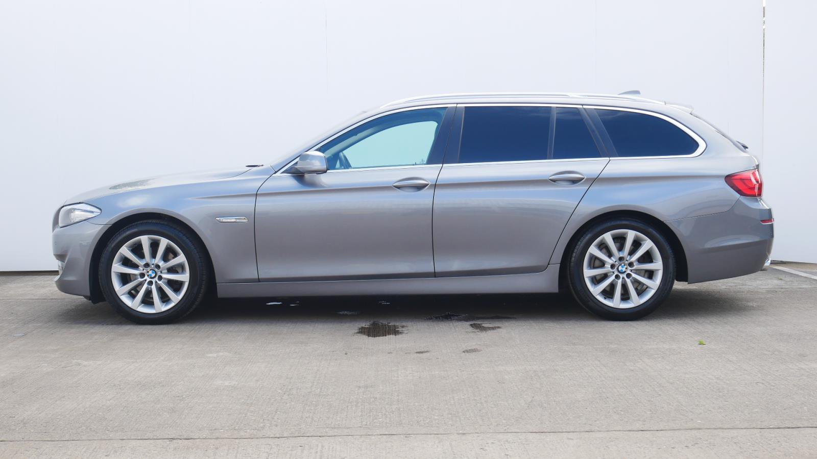 Used Bmw 5 Series 520d Se 5dr Step Auto Start Stop Grey Ck13axb Wakefield