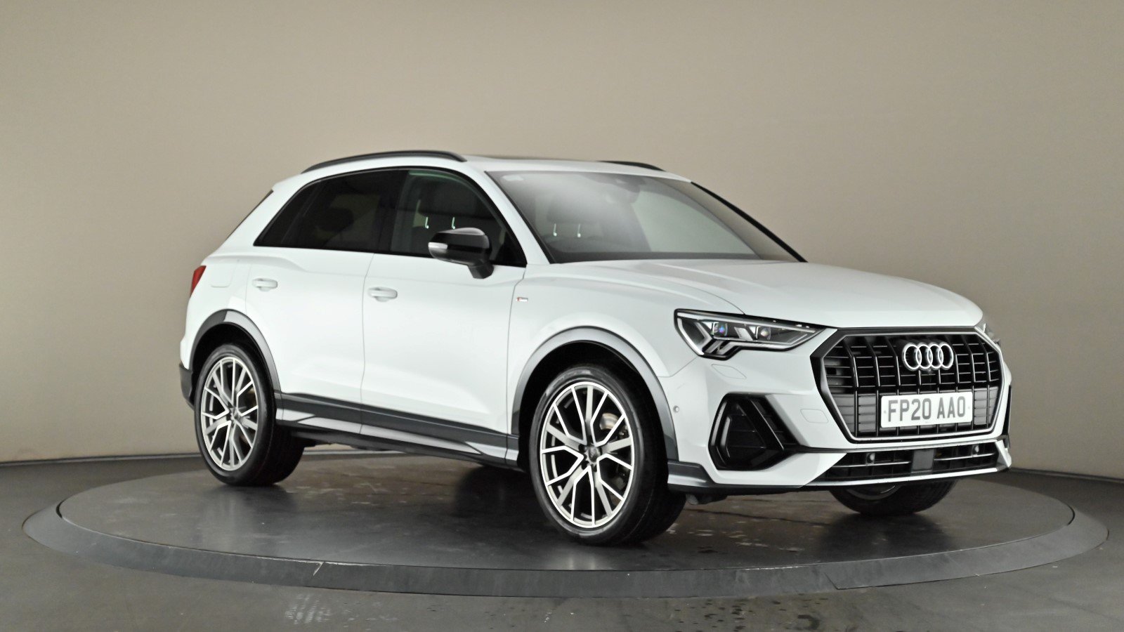 Used AUDI Q3 35 TDI Vorsprung 5dr S Tronic | White | FP20AAO | Sheffield