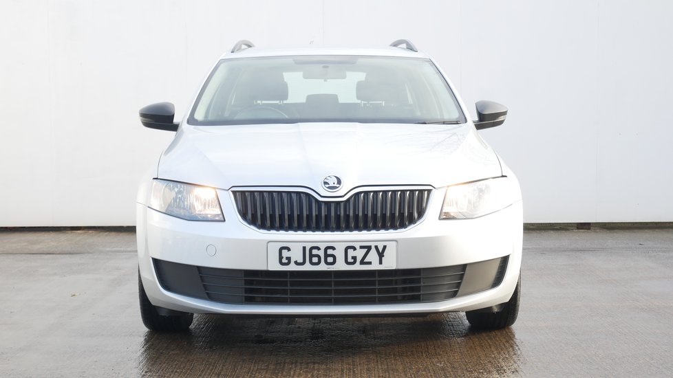 Used Skoda Octavia 1 6 Tdi Cr 110 S 5dr Silver Gj66gzy Wakefield