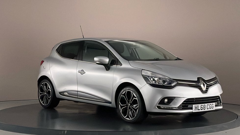 Purchase a Used Renault Clio - 2018, 2019, 2020 & 2021 Models Available