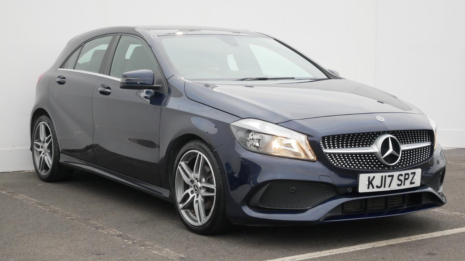 Used Mercedes Benz A Class 00d Amg Line Executive 5dr Auto Blue Kj17spz Warrington