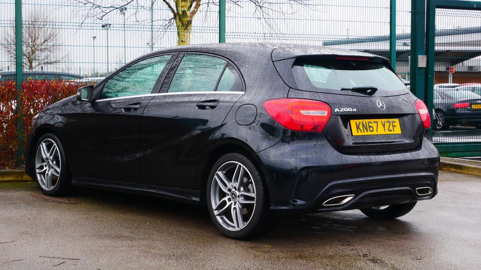 Used Mercedes Benz A Class 00d Amg Line 5dr Auto Black Kn67yzf Manchester