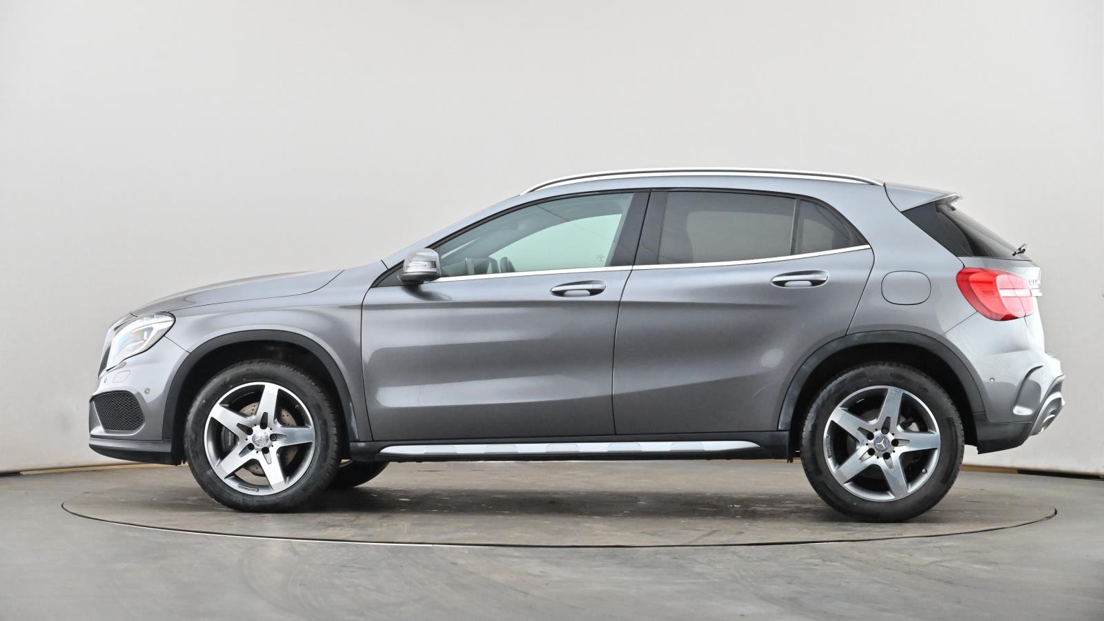 Used Mercedes Benz Gla Gla 2d 4matic Amg Line 5dr Auto Premium Grey Kw65anf Swindon