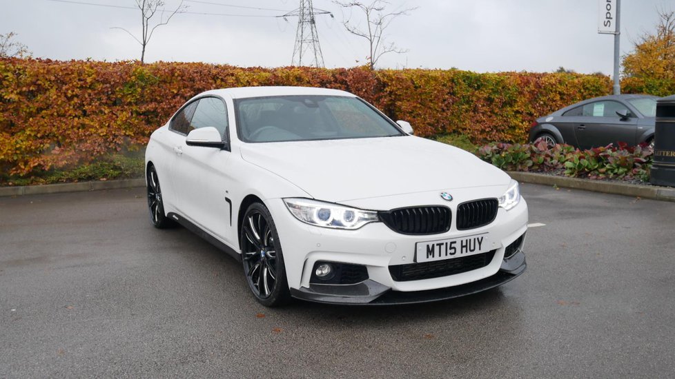 Used Bmw 4 Series 435i M Sport 2dr Auto White Mt15huy Sheffield