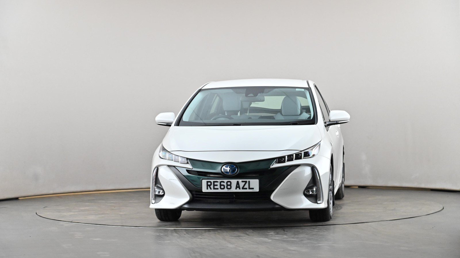 Used Toyota Prius 1 8 Vvti Plug In Business Edition Plus 5dr Cvt White Re68azl Norwich