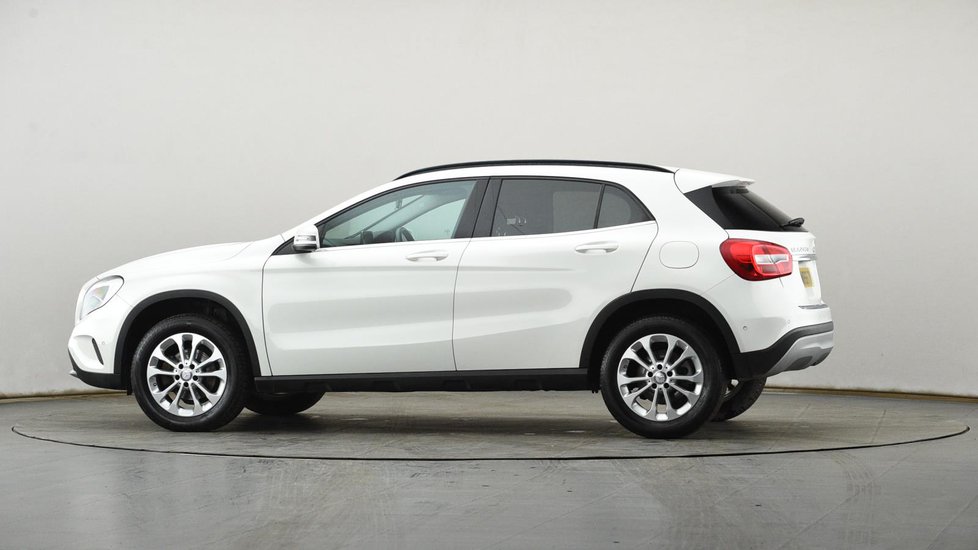 Used Mercedes Benz Gla Class Gla 200d Se 5dr Auto Executive